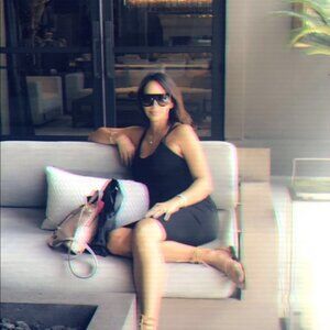 Meet your Posher, Posh